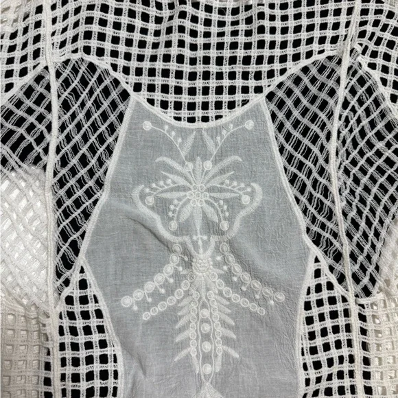 White Crochet Lace Top - Picture 10 of 10